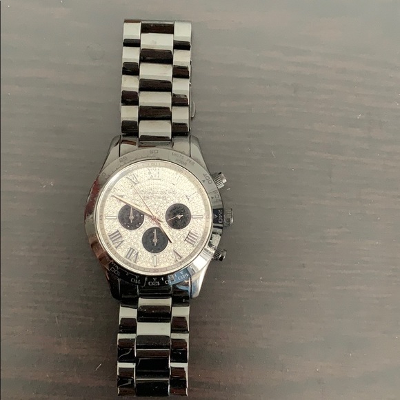 Black Michael Kors watch:No links or box for this - Picture 4 of 4